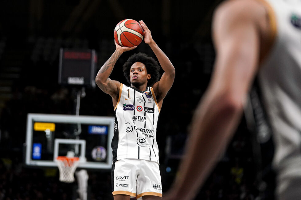DJ Steward lascia la Dolomiti Energia Trentino