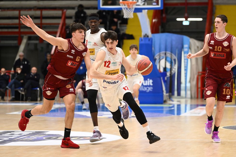 IBSA Next Gen Cup 2022/23, Quarti di Finale: Stazzonelli e Tarallo guidano la Carpegna Prosciutto Papalini Pesaro al successo contro l'Umana Reyer Venezia
